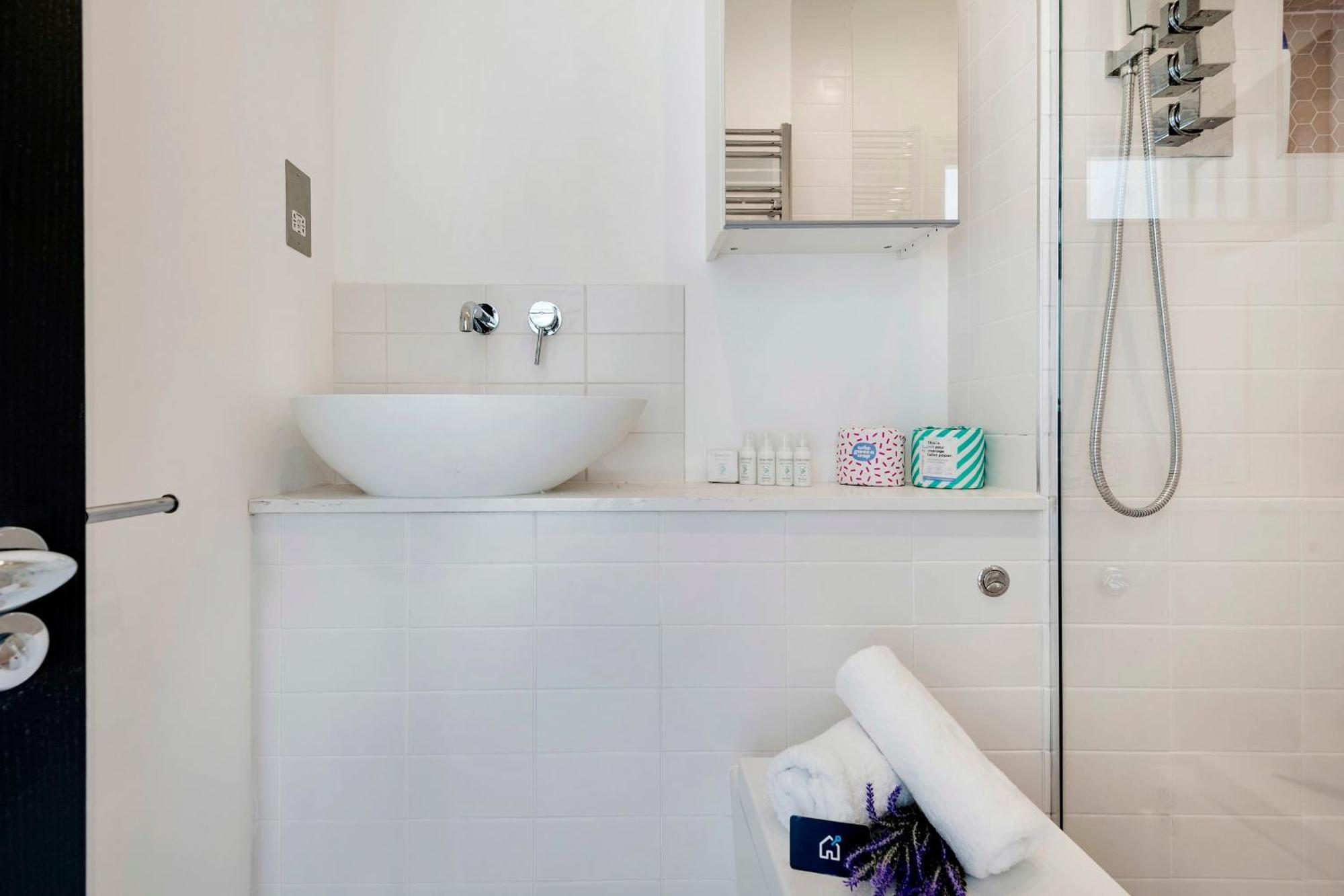 Modern And Bright Highgate Gem Apartment Londra Exterior foto